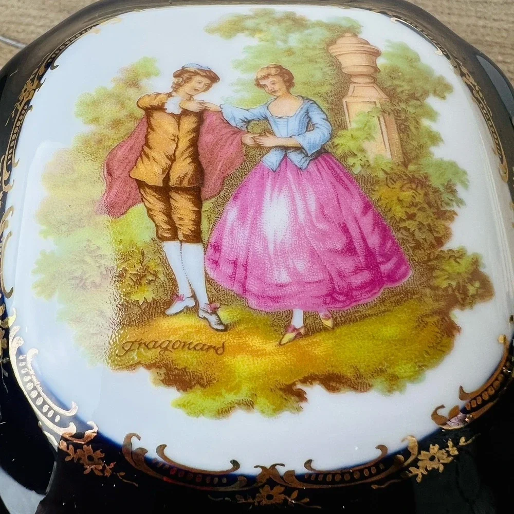 d'Art Limoges France Cobalt Blue Gold Porcelain Jewelry Trinket Box Vintage
